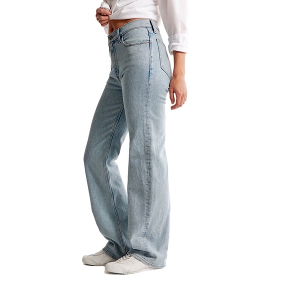 Abercrombie & Fitch 90s Relaxed Jeans High Rise - Size 26/2XL - Picture 3 of 7